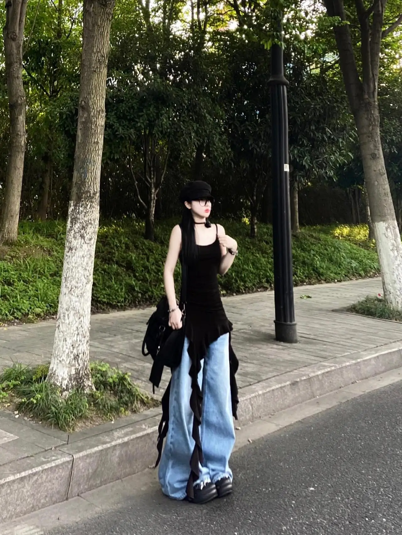 Летний асимметричный топ на бретельках для женщин: сексуальный, модный, базовый, черный, асимметричный, для ношения под одеждой
Летний асимметричный топ на бретельках для женщин: сексуальный, модный, базовый, черный, асимметричный, для ношения под одеждой