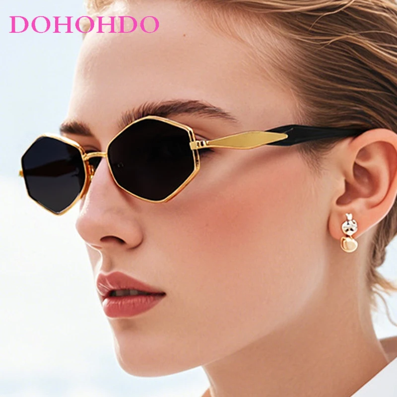 New Trendy Small Frame Polygonal Sunglasses Women Classic Luxury Brand Designer Men Outdoors Driving Travel Shades Unisex UV400
New Trendy Small Frame Polygonal Sunglasses Women Classic Luxury Brand Designer Men Outdoors Driving Travel Shades Unisex UV400