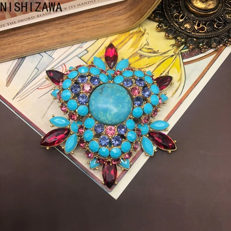 NISHIZAWA Turquoise Brooches for Women Inlaid Gemstones Palace Style Vintage Jewelry Hyperbole Luxury Elegant Dress Pins
NISHIZAWA Turquoise Brooches for Women Inlaid Gemstones Palace Style Vintage Jewelry Hyperbole Luxury Elegant Dress Pins
