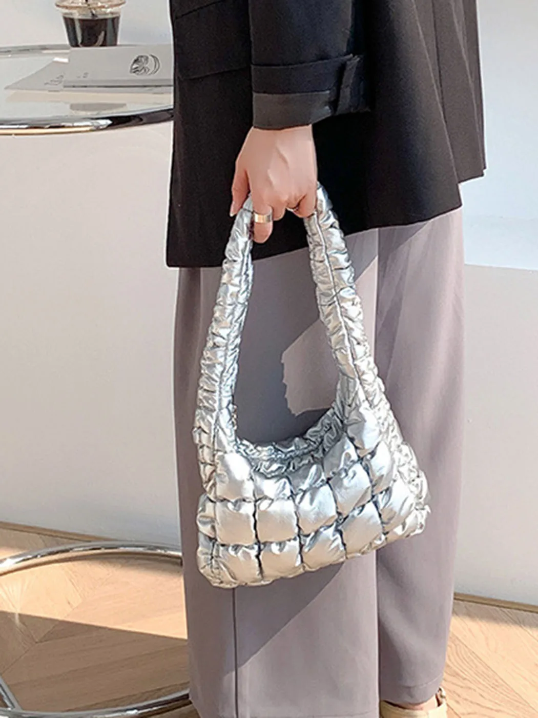 JIAERDI Harajuku Solid Silver Handbags Women High Street Soft Folds Chic Casual Shoulder Bag Female Luxury Designer Handbag Y2k
JIAERDI Harajuku Solid Silver Handbags Women High Street Soft Folds Chic Casual Shoulder Bag Female Luxury Designer Handbag Y2k