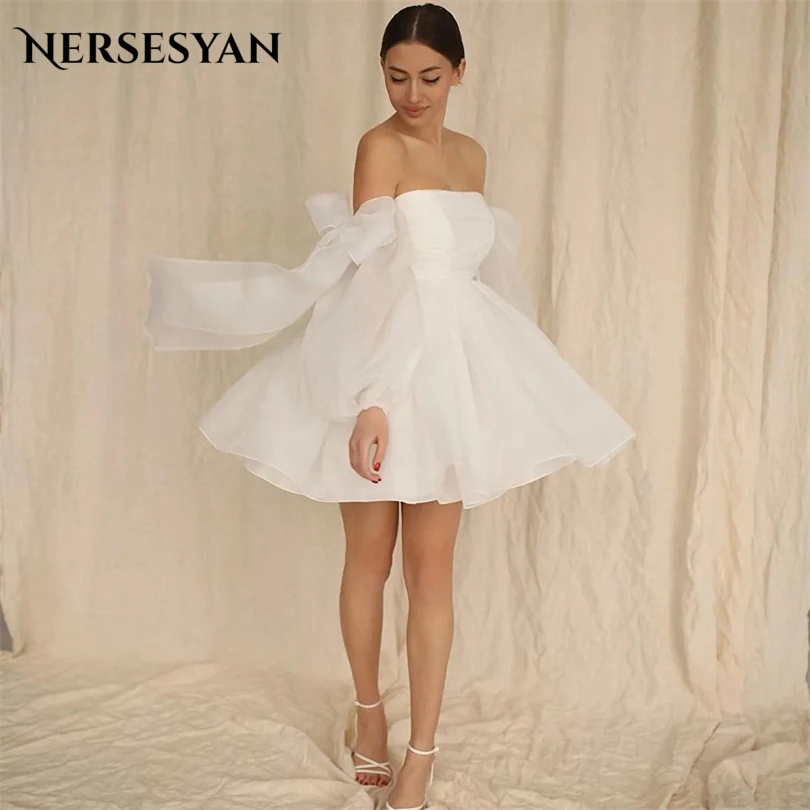 Nersesyan Mini Tulle A Line Bridesmaid Dresses Off The Shoulder Bow Puff Long Sleeves Bridal Gowns Tiered Pleats Bride Dress
Nersesyan Mini Tulle A Line Bridesmaid Dresses Off The Shoulder Bow Puff Long Sleeves Bridal Gowns Tiered Pleats Bride Dress
