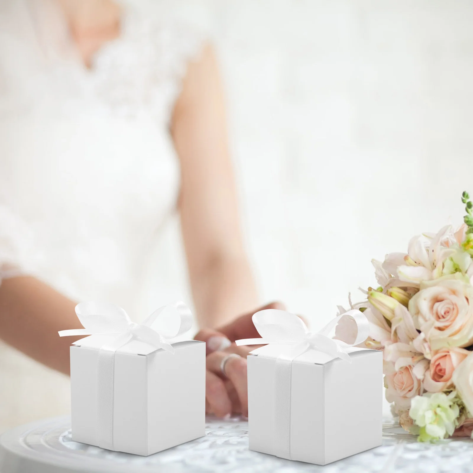 50pcs Pure White Wedding Candy Boxes Foldable Paper Gift Holders for Party Favors Treats Storage Decor Packaging Supplies
50pcs Pure White Wedding Candy Boxes Foldable Paper Gift Holders for Party Favors Treats Storage Decor Packaging Supplies