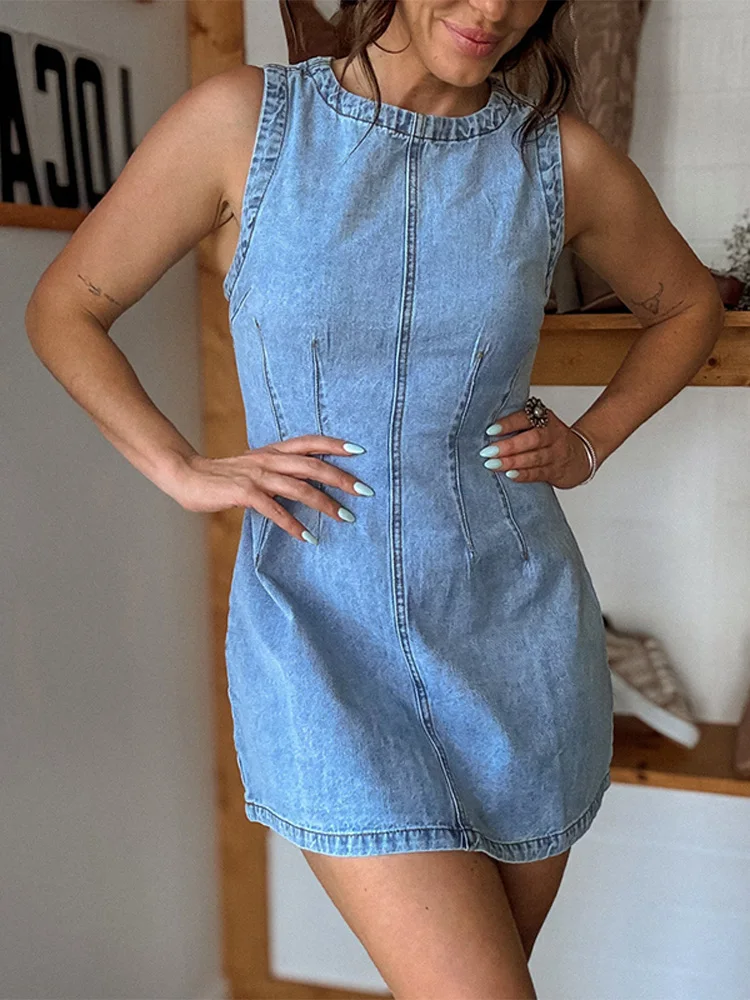 Summer New Women's Distressed Sleeveless Denim Dress Trendy Waist-Cinching Mini Length For Woman Casual Daily Vacation Wear
Summer New Women's Distressed Sleeveless Denim Dress Trendy Waist-Cinching Mini Length For Woman Casual Daily Vacation Wear