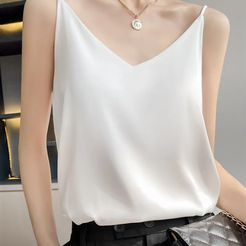 Summer New Style Single Shoulder Thin Strap V-Neck Women's Camisole Tank Top Underwear Base Vest Trendy Outerwear Top
Summer New Style Single Shoulder Thin Strap V-Neck Women's Camisole Tank Top Underwear Base Vest Trendy Outerwear Top