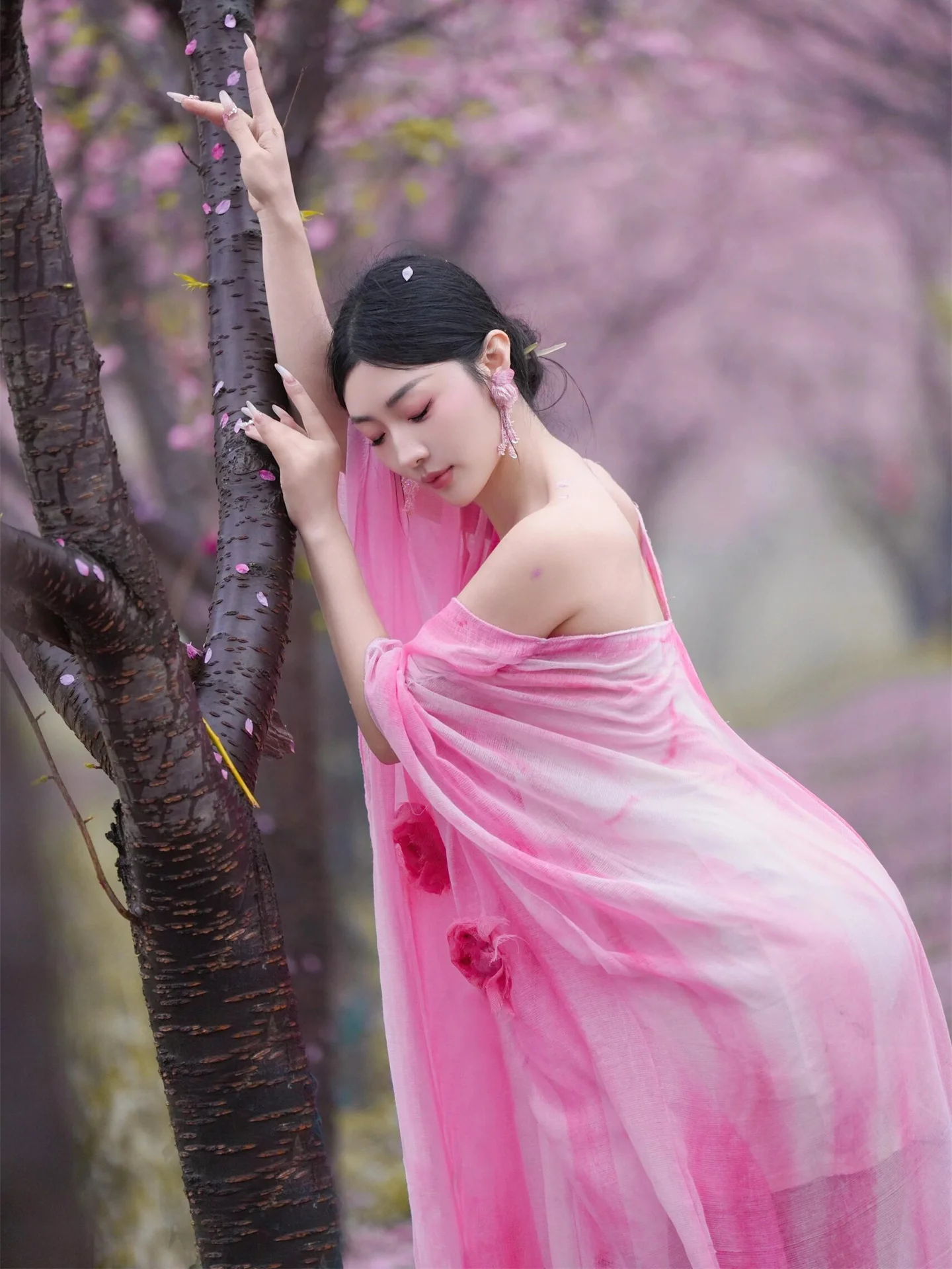 Ele V-Ne Dyeing Dr Cold Tone Summer Lotus Holiday Long Skirt Suitable for Photoaphy Stage Performance Traditional ...
Ele V-Ne Dyeing Dr Cold Tone Summer Lotus Holiday Long Skirt Suitable for Photoaphy Stage Performance Traditional ...