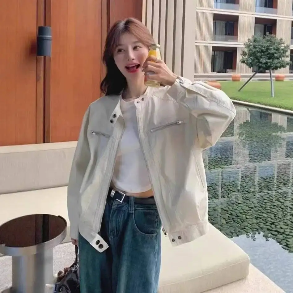 Short Korean Style Women's Jacket Coat American Workwear Slimming Design Sensation Top Full Sleeve Polyester Fiber
Short Korean Style Women's Jacket Coat American Workwear Slimming Design Sensation Top Full Sleeve Polyester Fiber