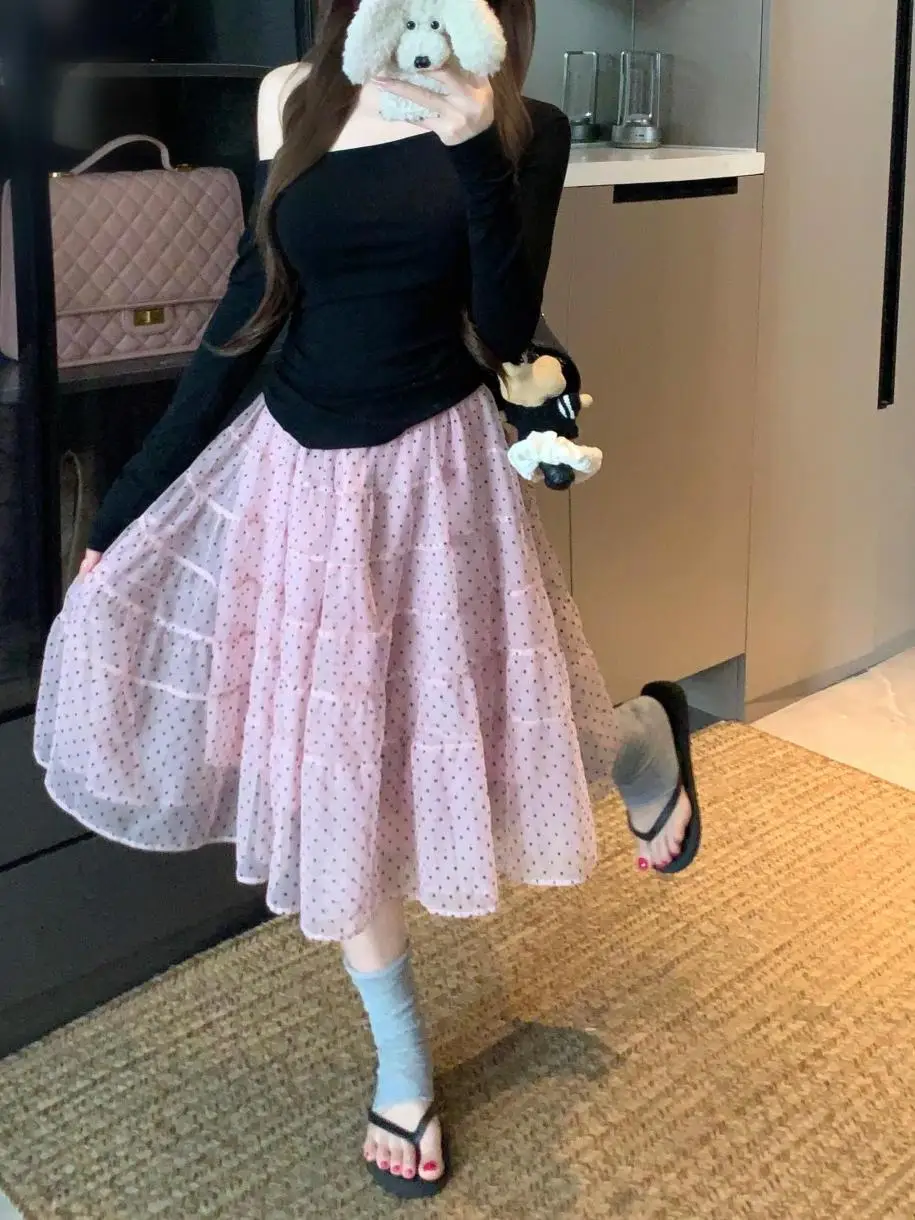 Sweet Polka Dot Mesh Half Skirt Women's Spring 2026 New Gentle Girl High Waist Puffy A-Line Midi Skirt Elastic Waist Design
Sweet Polka Dot Mesh Half Skirt Women's Spring 2026 New Gentle Girl High Waist Puffy A-Line Midi Skirt Elastic Waist Design
