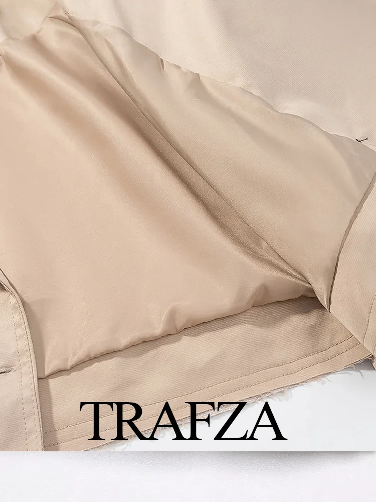 TRAFZA женская осень 202, новая модная универсальная куртка с лацканами и коротким вырезом, женская свободная двубортная куртка с поясом, уличное повседневное пальто
TRAFZA женская осень 202, новая модная универсальная куртка с лацканами и коротким вырезом, женская свободная двубортная куртка с поясом, уличное повседневное пальто