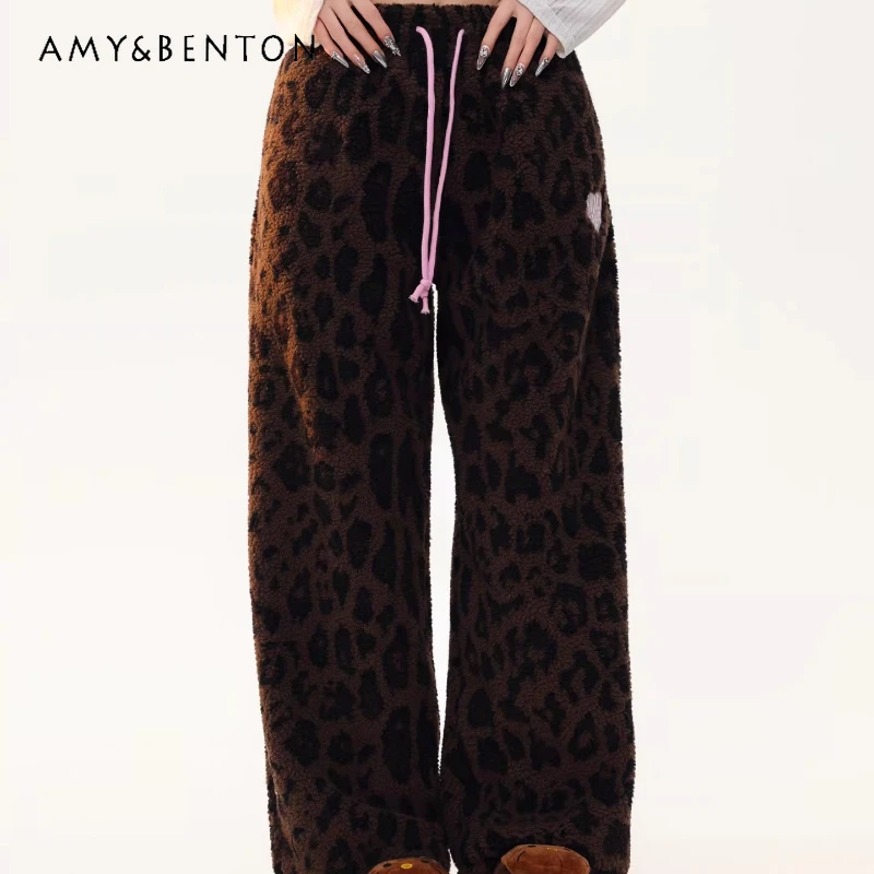 Женские брюки в американском ретро-стиле с вышивкой в виде сердца и леопардовым принтом, осень-зима 2025, новые, флисовые, теплые, прямые, для женщин
Женские брюки в американском ретро-стиле с вышивкой в виде сердца и леопардовым принтом, осень-зима 2025, новые, флисовые, теплые, прямые, для женщин