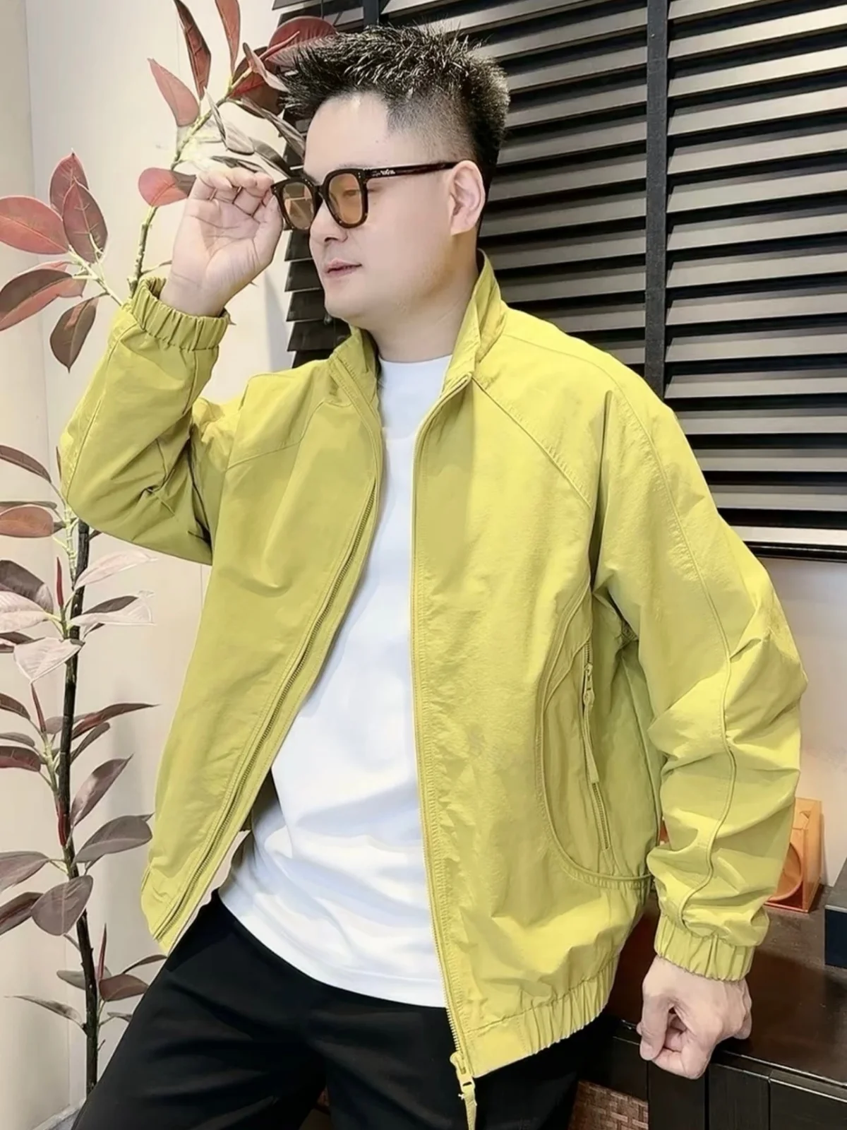 Spring Summer Men's Casual Outdoor Jacket Zipper Closure Structure Splicing Stand Collar Breathable Polyester Youth Fashion
Spring Summer Men's Casual Outdoor Jacket Zipper Closure Structure Splicing Stand Collar Breathable Polyester Youth Fashion