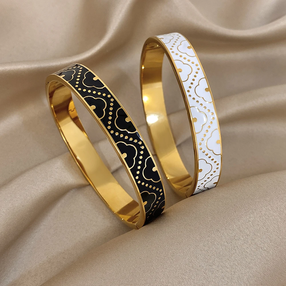 Elegant Stainless Steel Round Wide Bracelet Women Vintage Gold Color Carved Flower Cuff Spring Buckle Bangle Waterproof Jewelry
Elegant Stainless Steel Round Wide Bracelet Women Vintage Gold Color Carved Flower Cuff Spring Buckle Bangle Waterproof Jewelry
