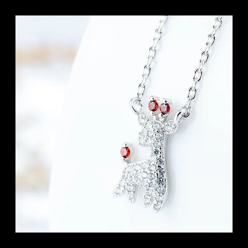 Simple and Creative Mori Small Elk Necklace Female Korean Version Fashionable and Cute Full Diamond Deer Collarbone Chai
Simple and Creative Mori Small Elk Necklace Female Korean Version Fashionable and Cute Full Diamond Deer Collarbone Chai