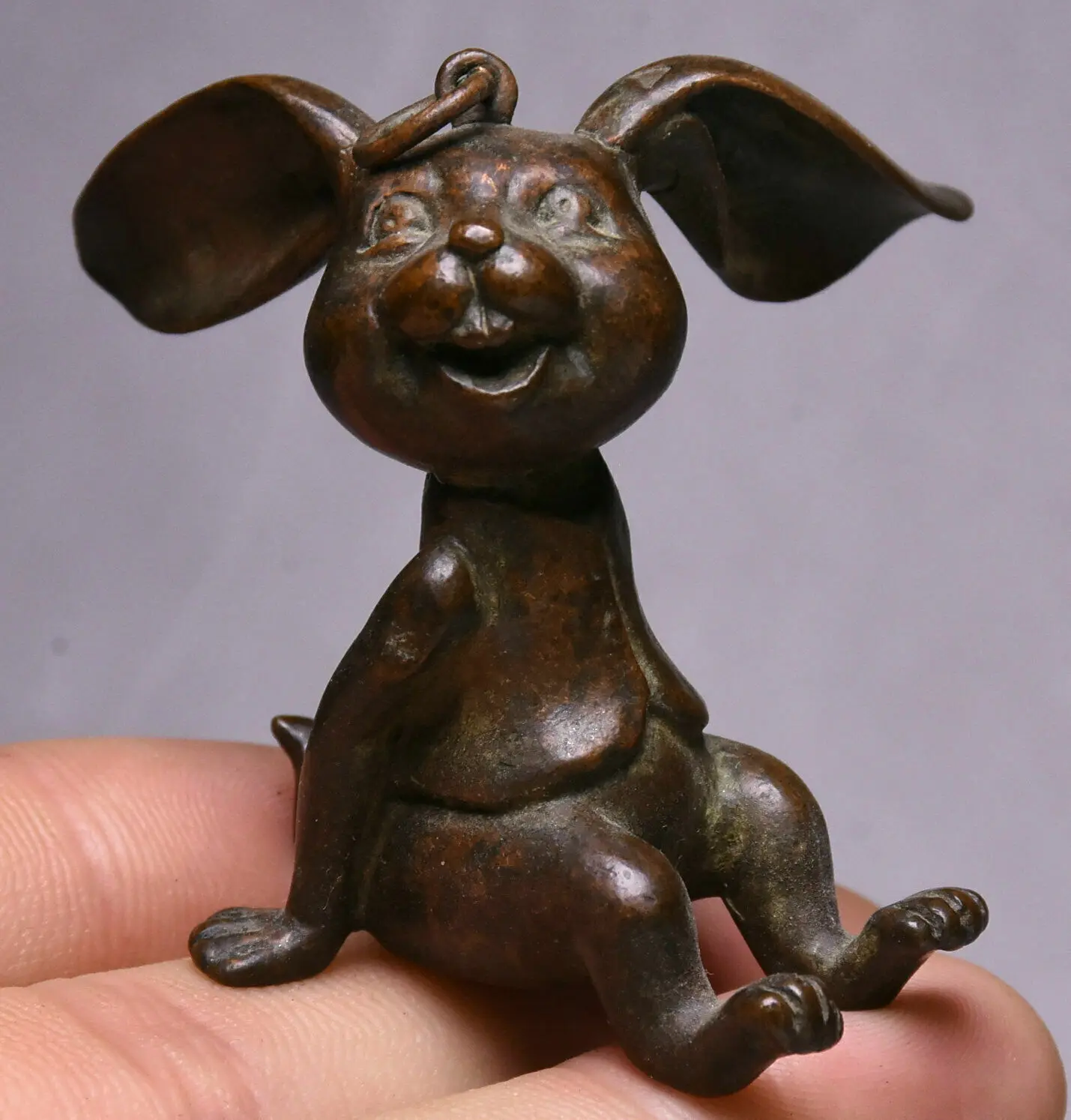 5CM Antique Old Chinese Copper Fengshui Animal Rabbit Statue amulet Statue
5CM Antique Old Chinese Copper Fengshui Animal Rabbit Statue amulet Statue