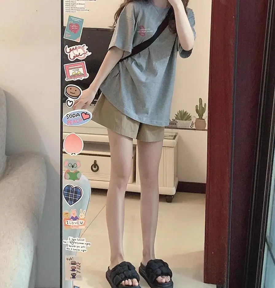Summer New High Waist Loose Slimming Casual Solid Color Wide Leg Sports Shorts For Women,5 Colors
Summer New High Waist Loose Slimming Casual Solid Color Wide Leg Sports Shorts For Women,5 Colors