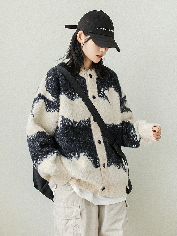 Autumn Winter Thiened Retro Lazy Sle Loose Dyed round Ne Base Layer Outerwear Sweater Cardigan Women Trendy Street Sle
Autumn Winter Thiened Retro Lazy Sle Loose Dyed round Ne Base Layer Outerwear Sweater Cardigan Women Trendy Street Sle