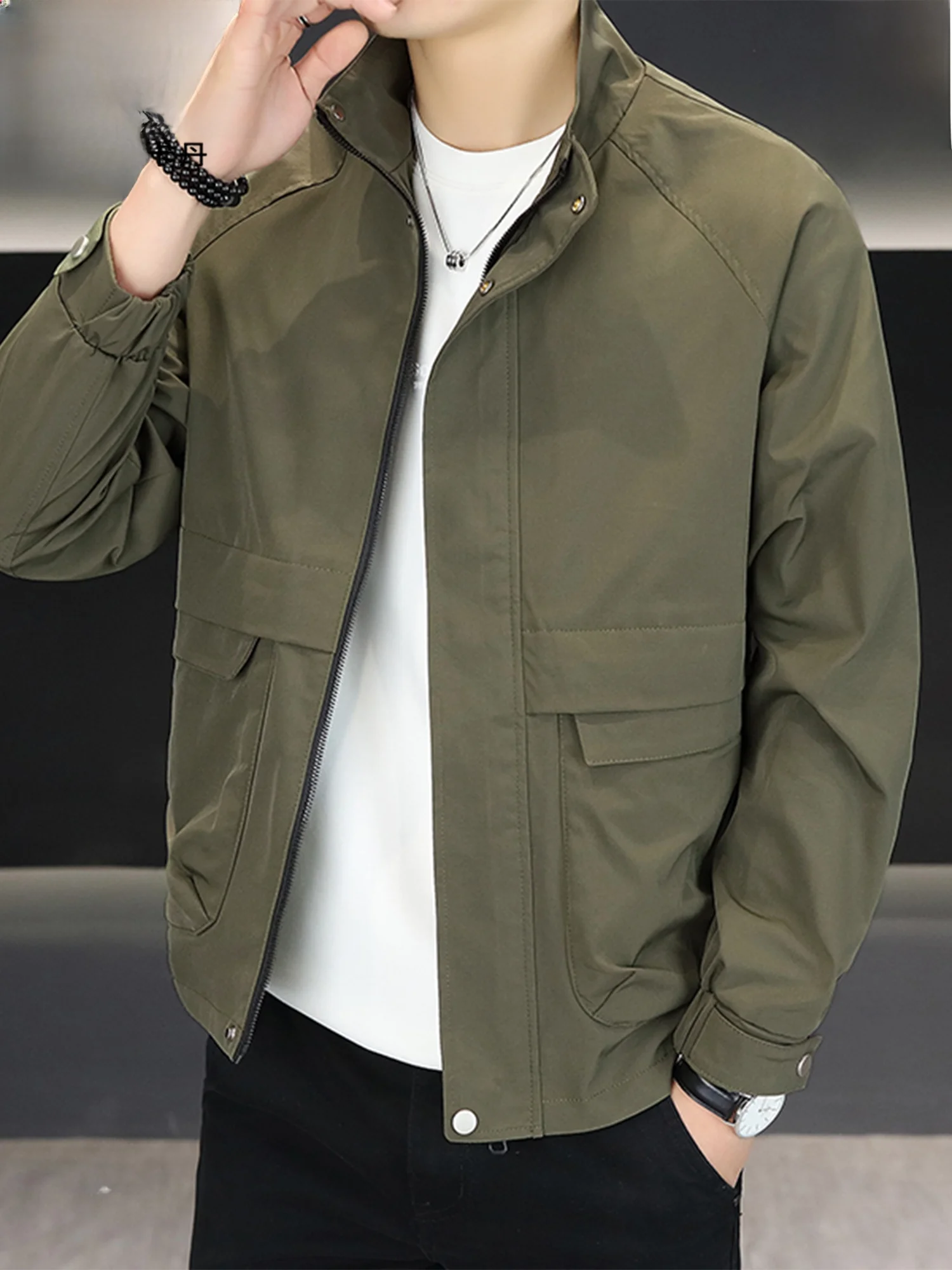 Pierre Cardin Мужская повседневная рабочая одежда с воротником Jaet, ветрозащитная, однотонная, весенне-осенняя, на молнии, длинный све, полиэстер
Pierre Cardin Мужская повседневная рабочая одежда с воротником Jaet, ветрозащитная, однотонная, весенне-осенняя, на молнии, длинный све, полиэстер