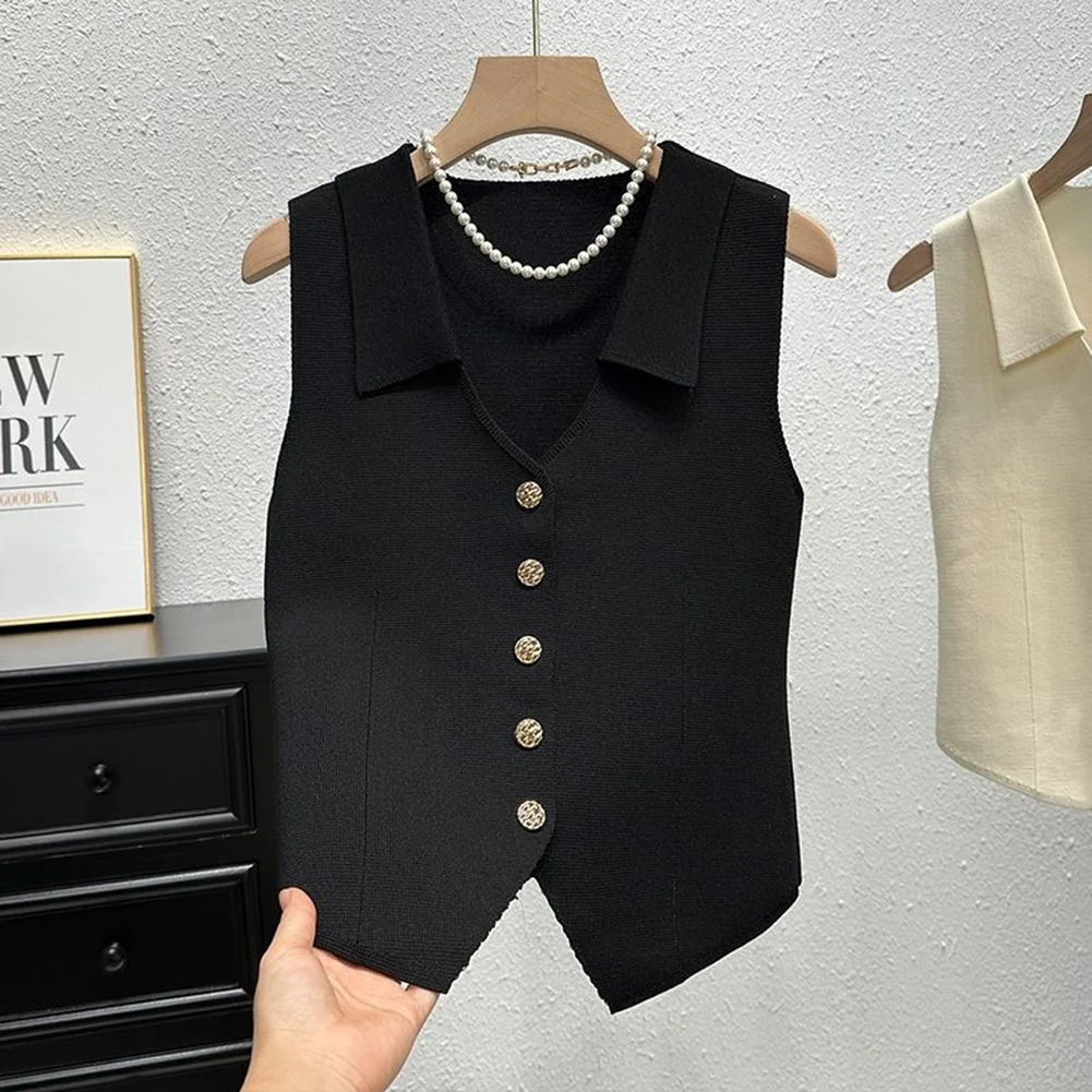 Женский трикотажный топ без рукавов с ретро-вырезом в форме буквы V, металлическими пуговицами и многослойным дизайном, подходит для носки в любое время года, для отдыха и клубов.
Женский трикотажный топ без рукавов с ретро-вырезом в форме буквы V, металлическими пуговицами и многослойным дизайном, подходит для носки в любое время года, для отдыха и клубов.