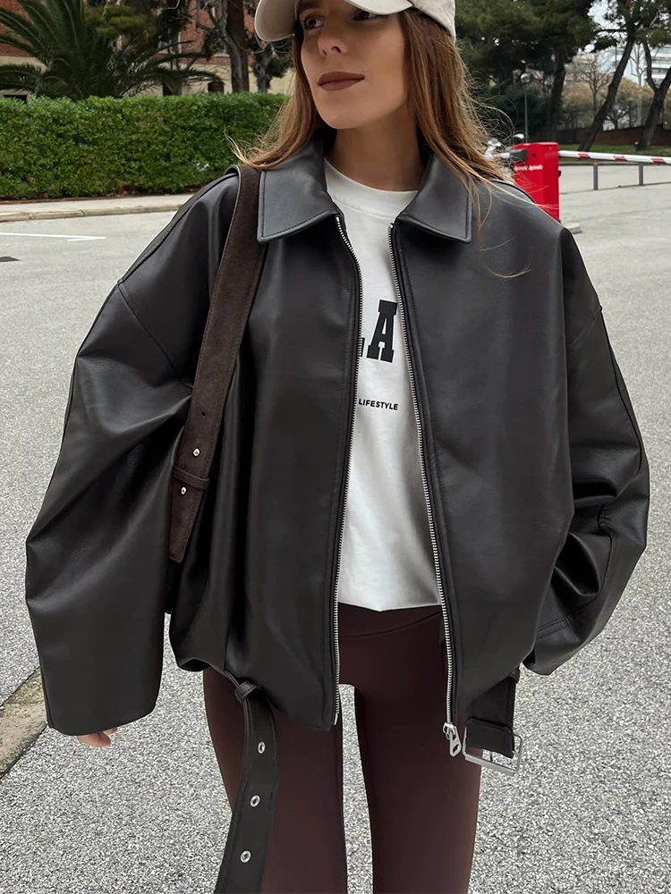 fashion Vintage Leather Jackets Women solid Lapel Zipper loose Short Coat 2025 new Lady Autumn Daily High Street Outerwear 
fashion Vintage Leather Jackets Women solid Lapel Zipper loose Short Coat 2025 new Lady Autumn Daily High Street Outerwear