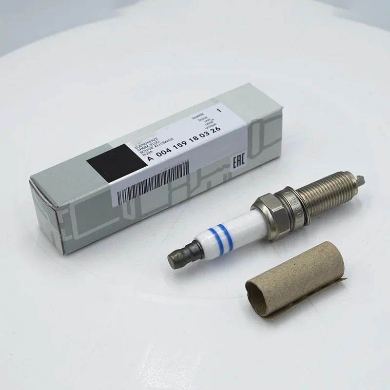 Комплект из 4 свечей зажигания A004159180326 для Mercedes-Benz W203, W204, W211, W212, X204, W251. Инструменты для установки/снятия.
Комплект из 4 свечей зажигания A004159180326 для Mercedes-Benz W203, W204, W211, W212, X204, W251. Инструменты для установки/снятия.