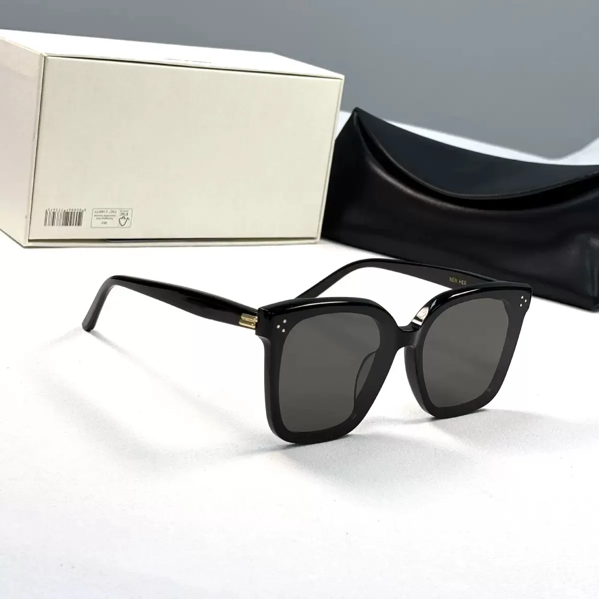 GM NEW HER 2025 New GM Style Square Sunglasses Oversized UV400 Protection Frame Flattering Unisex Sun Glasses for Men Women
GM NEW HER 2025 New GM Style Square Sunglasses Oversized UV400 Protection Frame Flattering Unisex Sun Glasses for Men Women