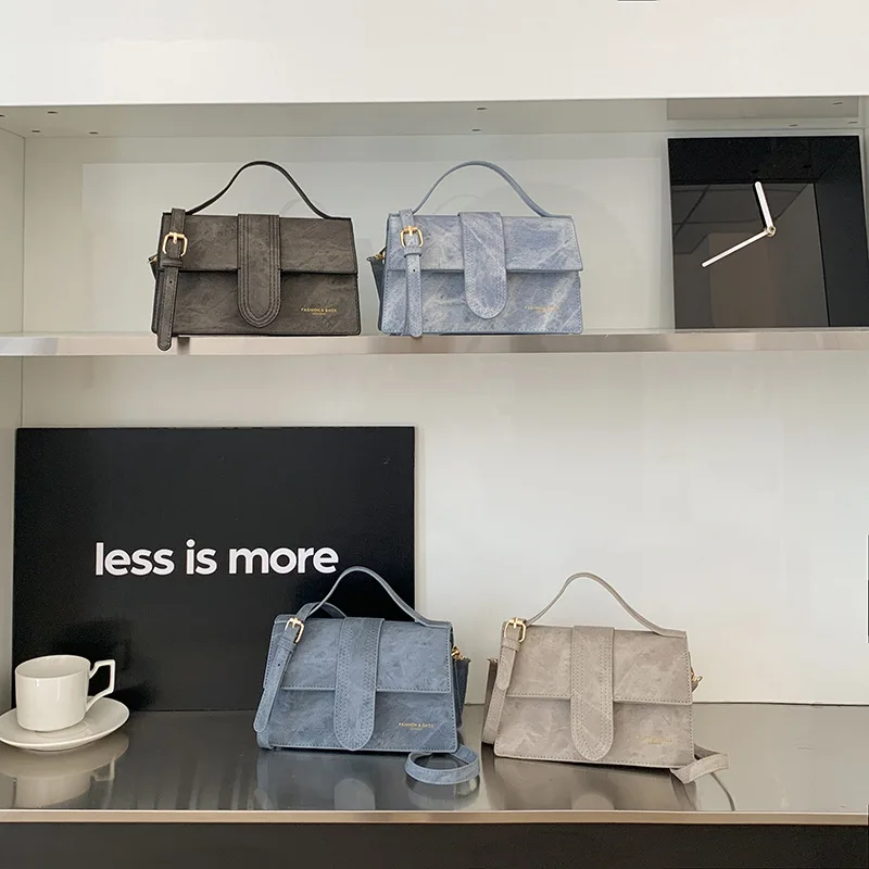 Luxury Quilted Square Bag 2025, Designer Inspired Vintage Crossbody Purse with Top Handle for Women, Chic & Exclusive
Luxury Quilted Square Bag 2025, Designer Inspired Vintage Crossbody Purse with Top Handle for Women, Chic & Exclusive