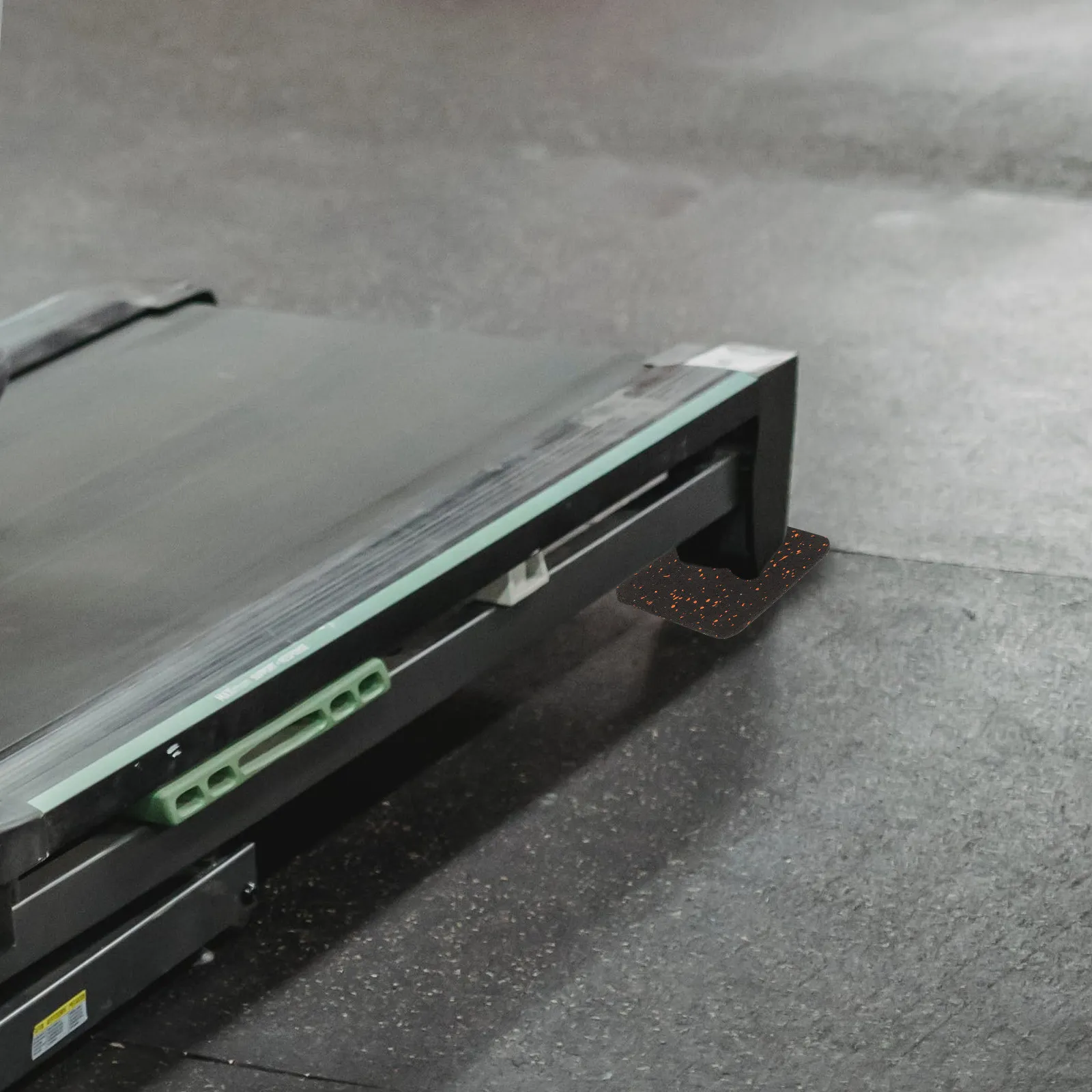 Набор из 6 разноцветных резиновых ковриков для беговой дорожки, снижающих шум и амортизирующих, для твердых полов, для спортзала, дома и офиса
Набор из 6 разноцветных резиновых ковриков для беговой дорожки, снижающих шум и амортизирующих, для твердых полов, для спортзала, дома и офиса