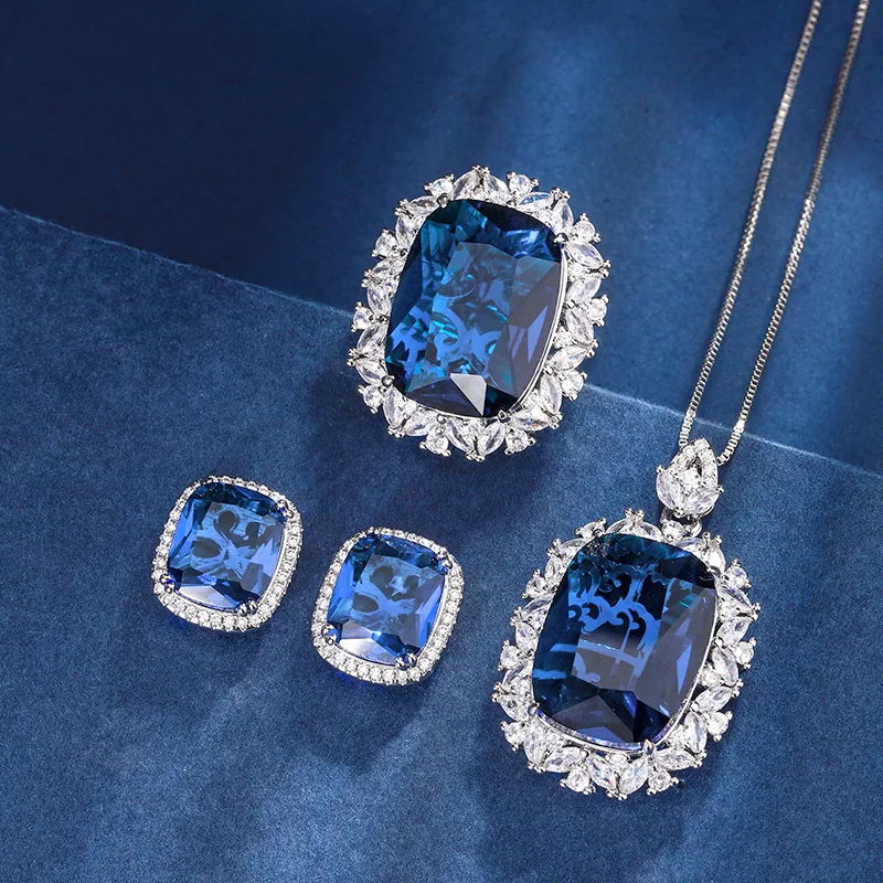 Jewelry Gold-Plated Blue Spinel Women's Set Elegant Full Diamond Luxury Inlaid 15*20-10*12
Jewelry Gold-Plated Blue Spinel Women's Set Elegant Full Diamond Luxury Inlaid 15*20-10*12