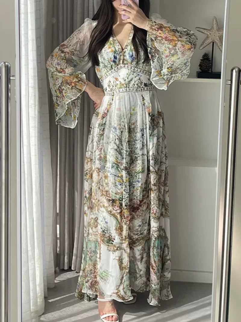 Crystal Beaded Ladies 100% Silk Maxi Dress Flower Print V-Neck High Waist Long Sleeve Elegant Female Robe
Crystal Beaded Ladies 100% Silk Maxi Dress Flower Print V-Neck High Waist Long Sleeve Elegant Female Robe