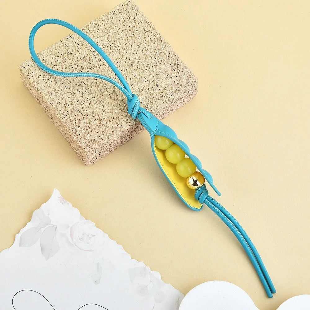Lovely Hanger Small Pea Pod Leather Pendant Handmade DIY Green Pea Pu Keychain Fashion Creative Bag Charm Car Accessory
Lovely Hanger Small Pea Pod Leather Pendant Handmade DIY Green Pea Pu Keychain Fashion Creative Bag Charm Car Accessory