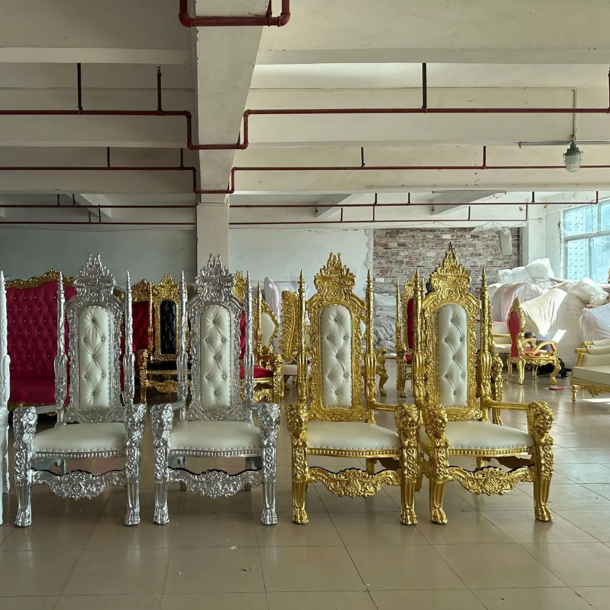 Factory direct sales European king chair fiberglass wedding hotel lobby image chair luxury king high back
Factory direct sales European king chair fiberglass wedding hotel lobby image chair luxury king high back