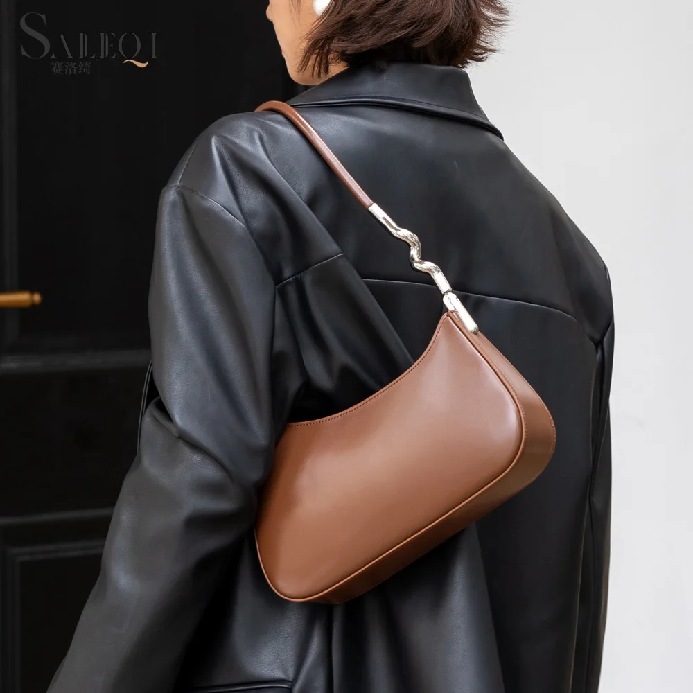 Женская черная сумка из натуральной кожи, роскошная дизайнерская брендовая женская маленькая красная сумка для женщин, кофейная сумка под мышками, шоколадная
Женская черная сумка из натуральной кожи, роскошная дизайнерская брендовая женская маленькая красная сумка для женщин, кофейная сумка под мышками, шоколадная