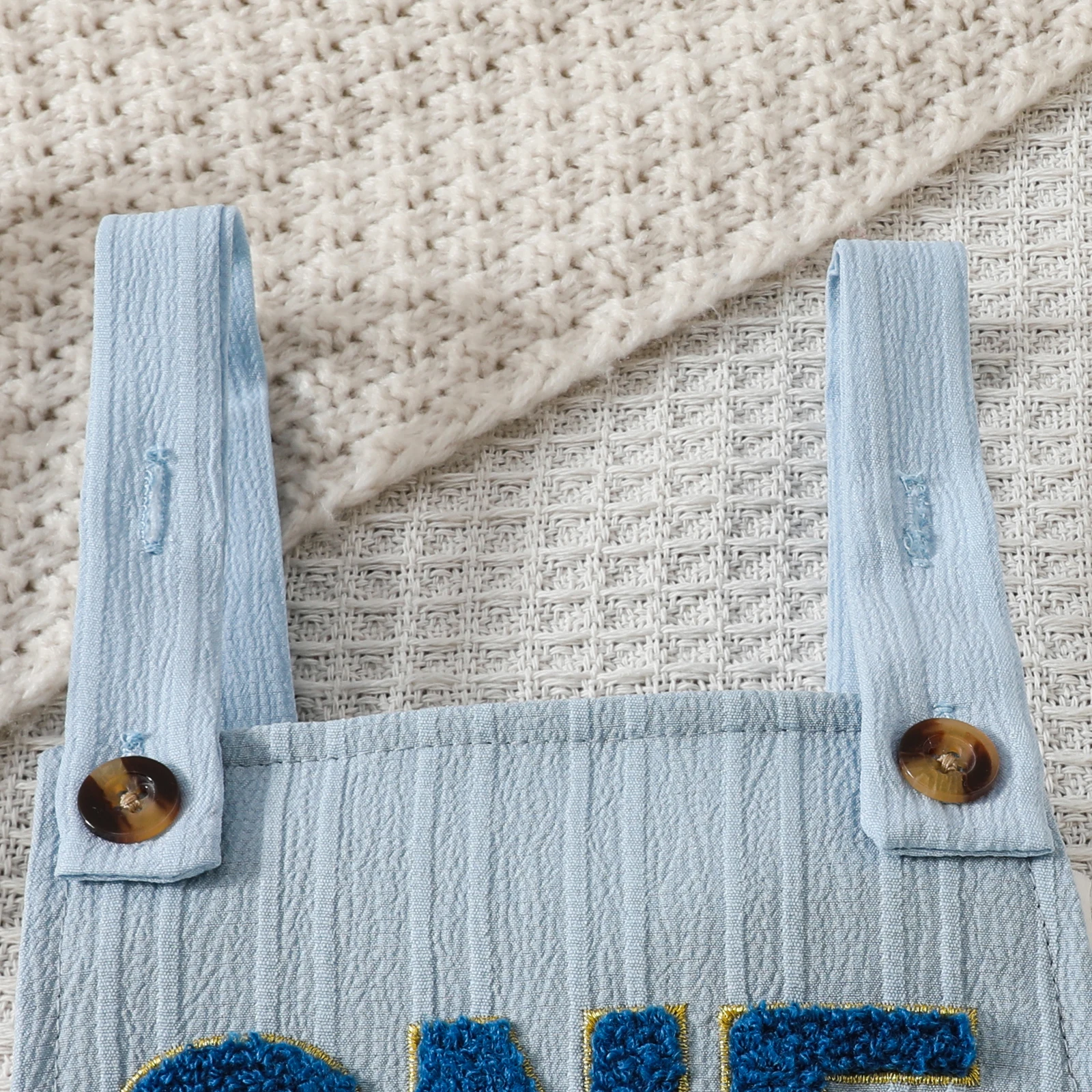Baby Girls Boys Summer Romper Sleeveless Letter Embroidery Button Casual Overalls
Baby Girls Boys Summer Romper Sleeveless Letter Embroidery Button Casual Overalls