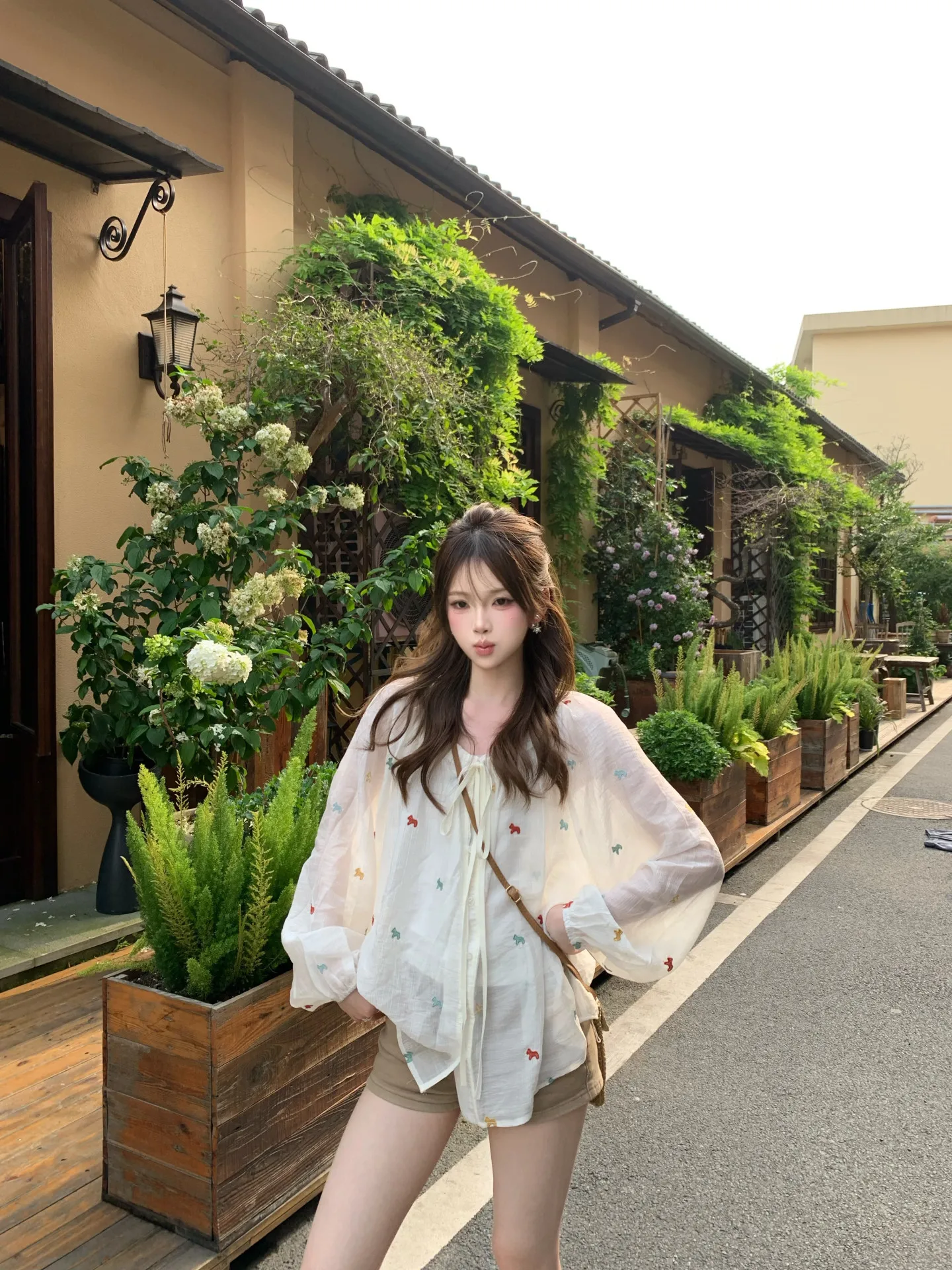 Kumikumi Lazy Style Peach Color Floral Long Sleeve Women's Shirt Loose Slimming Thin Casual Top with Belt Summer Fashion
Kumikumi Lazy Style Peach Color Floral Long Sleeve Women's Shirt Loose Slimming Thin Casual Top with Belt Summer Fashion