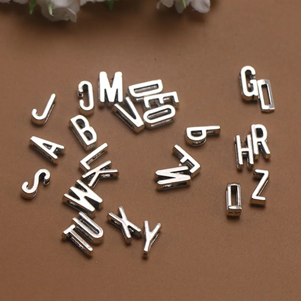 52 шт. подвесок-букв из сплава для самостоятельного изготовления украшений: браслетов, ожерелий, брелоков, аксессуаров для рукоделия
52 шт. подвесок-букв из сплава для самостоятельного изготовления украшений: браслетов, ожерелий, брелоков, аксессуаров для рукоделия