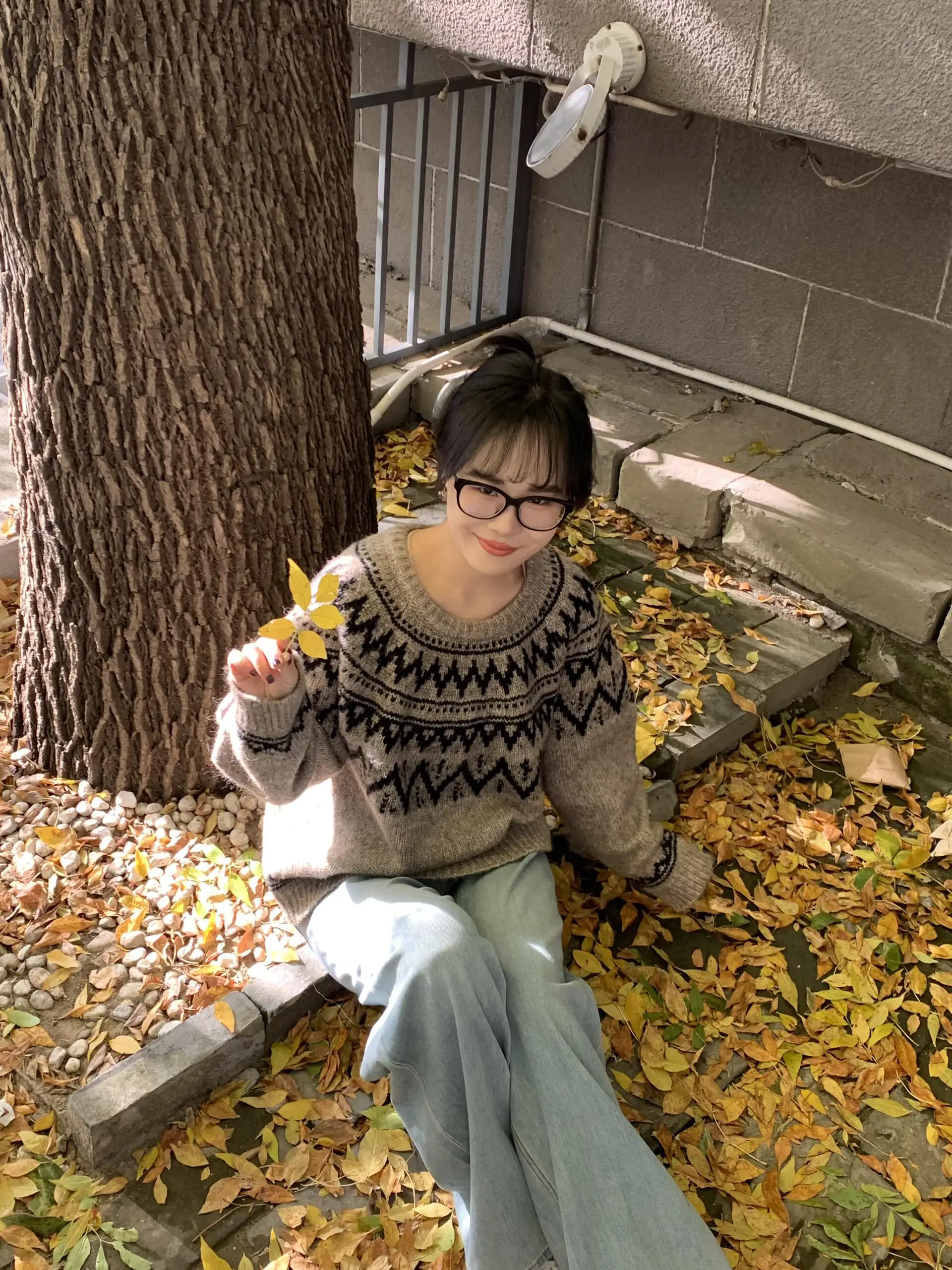 Ретро-стиль, корейский дизайн, женский круглый вырез, вязаный свитер свободного кроя, осенне-зимний дизайн, узор «Остров», повседневный, комфортный трикотаж...
Ретро-стиль, корейский дизайн, женский круглый вырез, вязаный свитер свободного кроя, осенне-зимний дизайн, узор «Остров», повседневный, комфортный трикотаж...