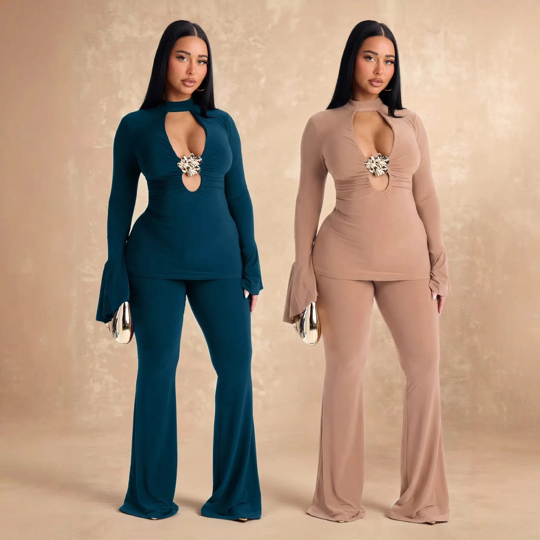 Zy6365 Sexy Deep V-neck Bell Sleeve Top + Slightly Flared Pants Set, Stretchy Slim Fit Hot Girl Style Two-piece Outfit Midi
Zy6365 Sexy Deep V-neck Bell Sleeve Top + Slightly Flared Pants Set, Stretchy Slim Fit Hot Girl Style Two-piece Outfit Midi