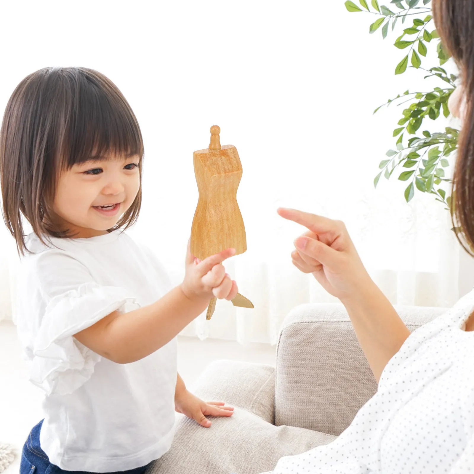 1Pcs Birch Human Display Stand Decorative Adornment Mini House Decor Perfect for Home Store Office Wedding Party
1Pcs Birch Human Display Stand Decorative Adornment Mini House Decor Perfect for Home Store Office Wedding Party