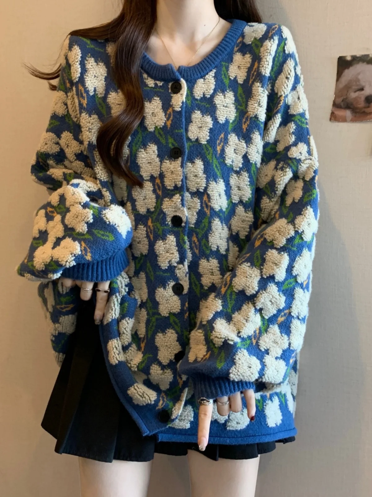 Ladies' Loose Knitted Sweater Jacket Spring Autumn 2026 New plus Size Beautiful Top Flower Pattern Lazy Style Comfortable Fit
Ladies' Loose Knitted Sweater Jacket Spring Autumn 2026 New plus Size Beautiful Top Flower Pattern Lazy Style Comfortable Fit