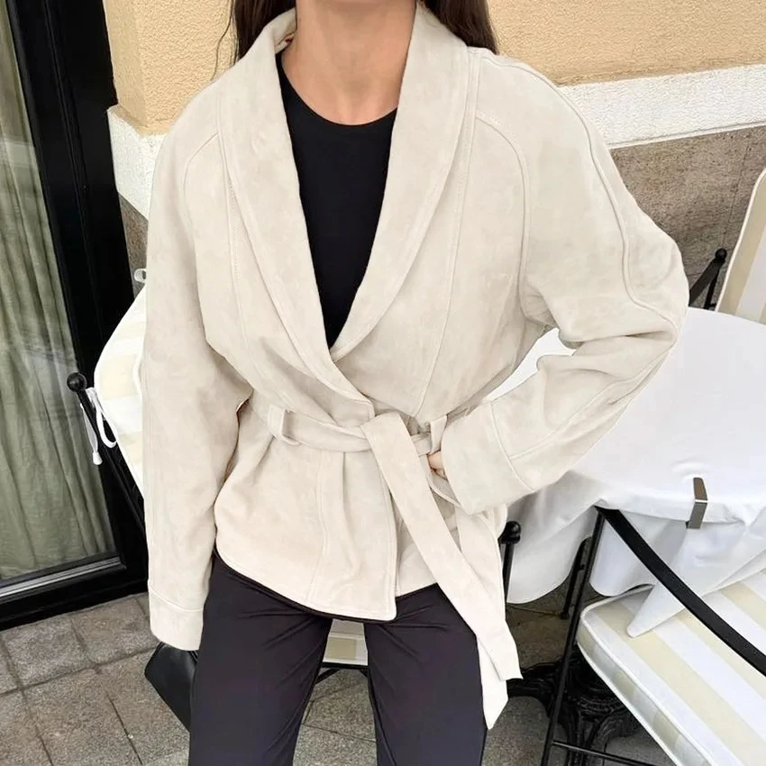 Maillard Retro Faux Suede Coat ,2026 Autumn Winter Women's Elegant Fashion Tie Waist Casual Lapel Workwear
Maillard Retro Faux Suede Coat ,2026 Autumn Winter Women's Elegant Fashion Tie Waist Casual Lapel Workwear