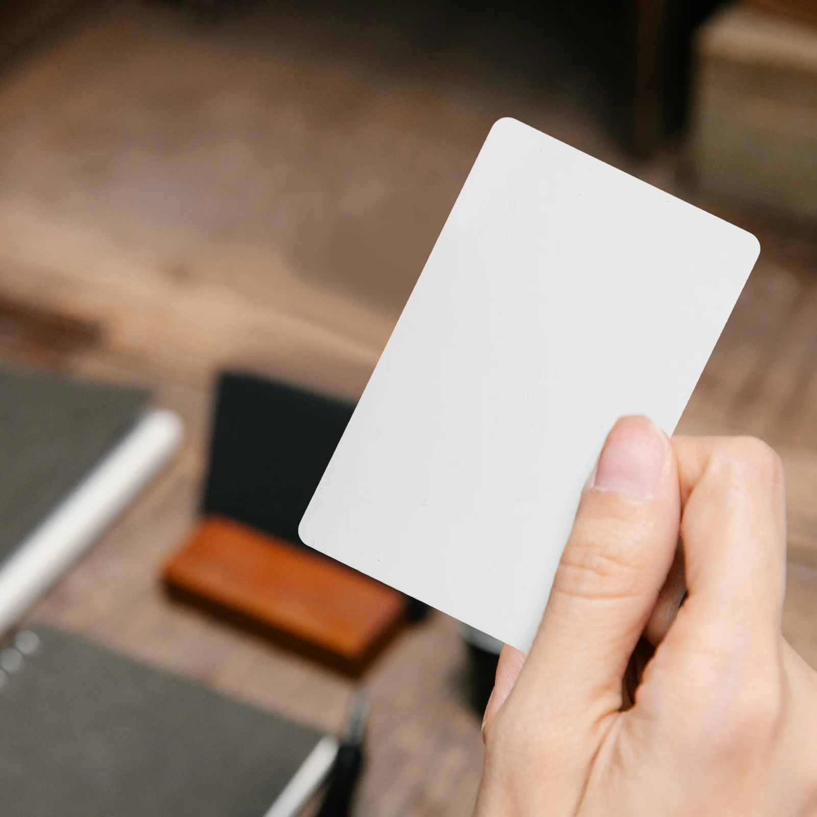 White Door Access Card Rewritable Changeable Smart Card for Hotel Entry Systems PVC Access Control Cards
White Door Access Card Rewritable Changeable Smart Card for Hotel Entry Systems PVC Access Control Cards