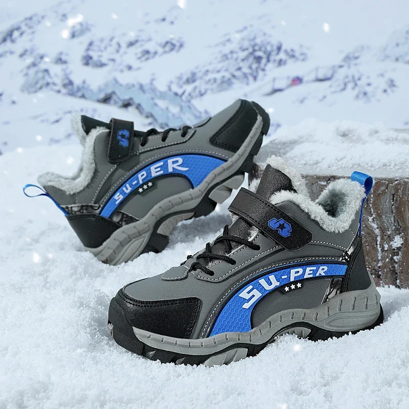 Winter children's new snow boots high-top long plush thickened cotton shoes are warm, non-slip and wear-resistant
Winter children's new snow boots high-top long plush thickened cotton shoes are warm, non-slip and wear-resistant