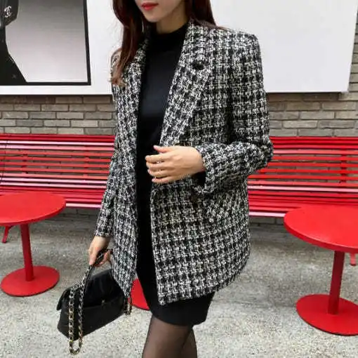 Осень-зима 2023, женский твидовый пиджак больших размеров, двубортное пальто на пуговицах
Осень-зима 2023, женский твидовый пиджак больших размеров, двубортное пальто на пуговицах