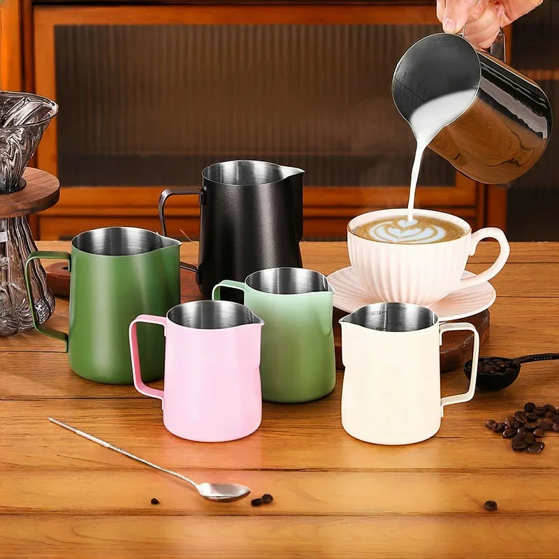 350/600ML Milk Frothing Pitcher Jug 304 Stainless Steel with Scale Steam Latte Art Kitchen Espresso Barista Tool CafeAccessories
350/600ML Milk Frothing Pitcher Jug 304 Stainless Steel with Scale Steam Latte Art Kitchen Espresso Barista Tool CafeAccessories