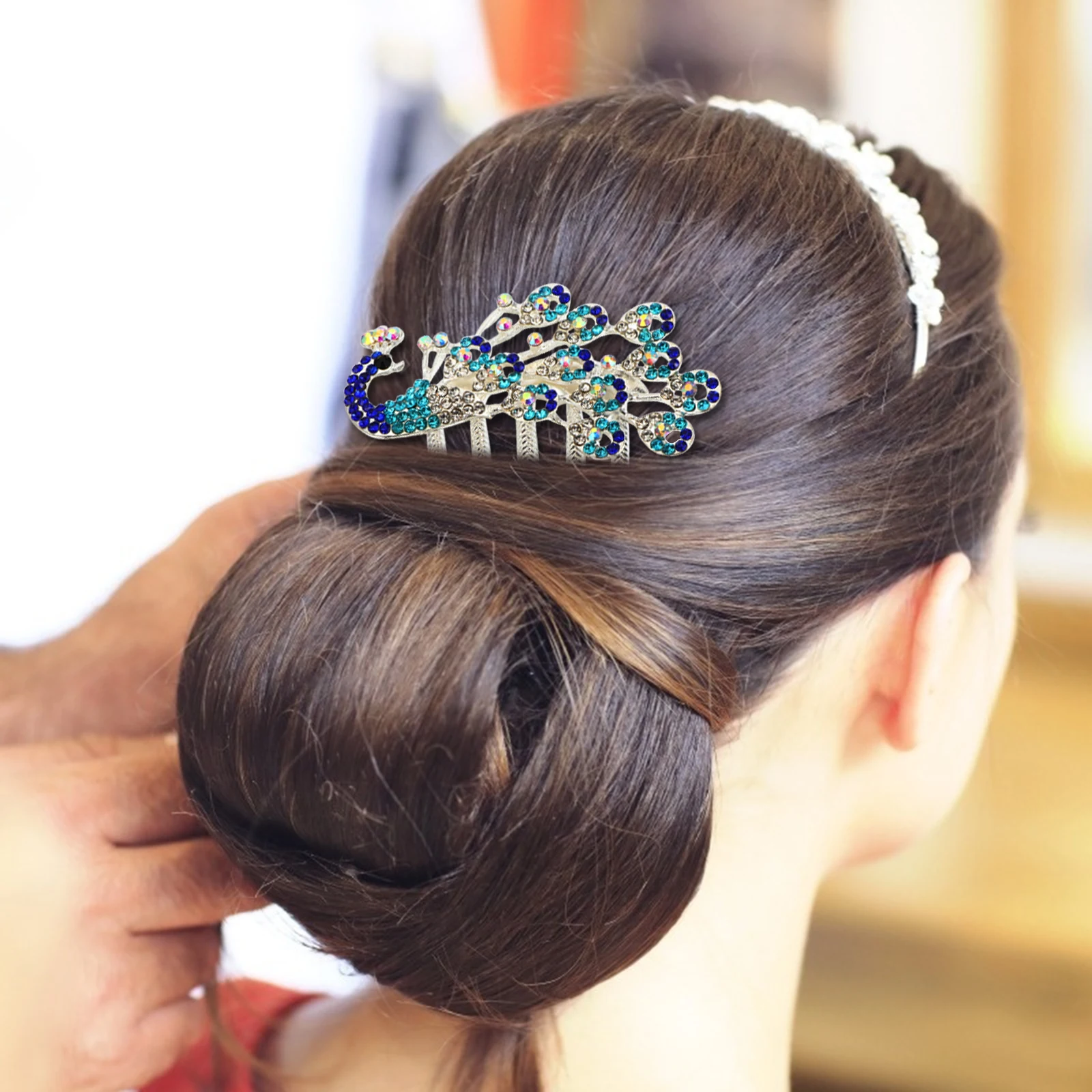 Diamond Comb Blue Rhinestone Wedding Bridal Accessories for Women PARTY DANCE ENGAGEMENT ANNIVERSARY HAIR COMB
Diamond Comb Blue Rhinestone Wedding Bridal Accessories for Women PARTY DANCE ENGAGEMENT ANNIVERSARY HAIR COMB