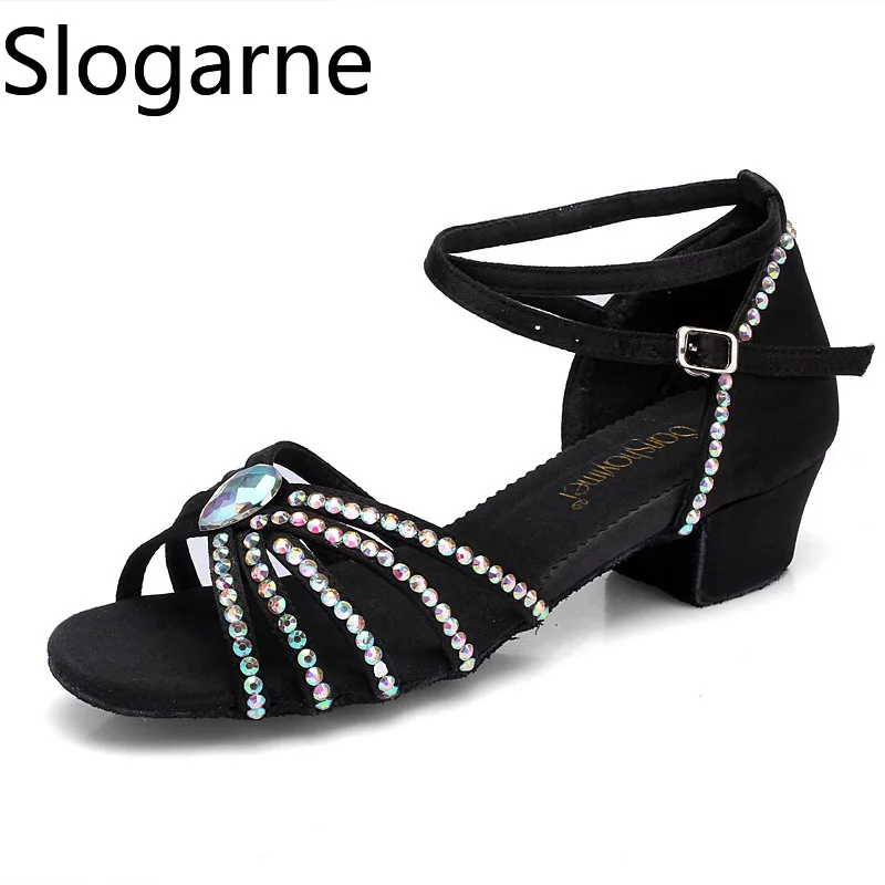 Children Diamond Dance Shoes Women 3.5CM Heel Latin Shoes Girls Jazz Ballroom Dance Sandals Soft Sole Trendy Summer Stage Wear
Children Diamond Dance Shoes Women 3.5CM Heel Latin Shoes Girls Jazz Ballroom Dance Sandals Soft Sole Trendy Summer Stage Wear