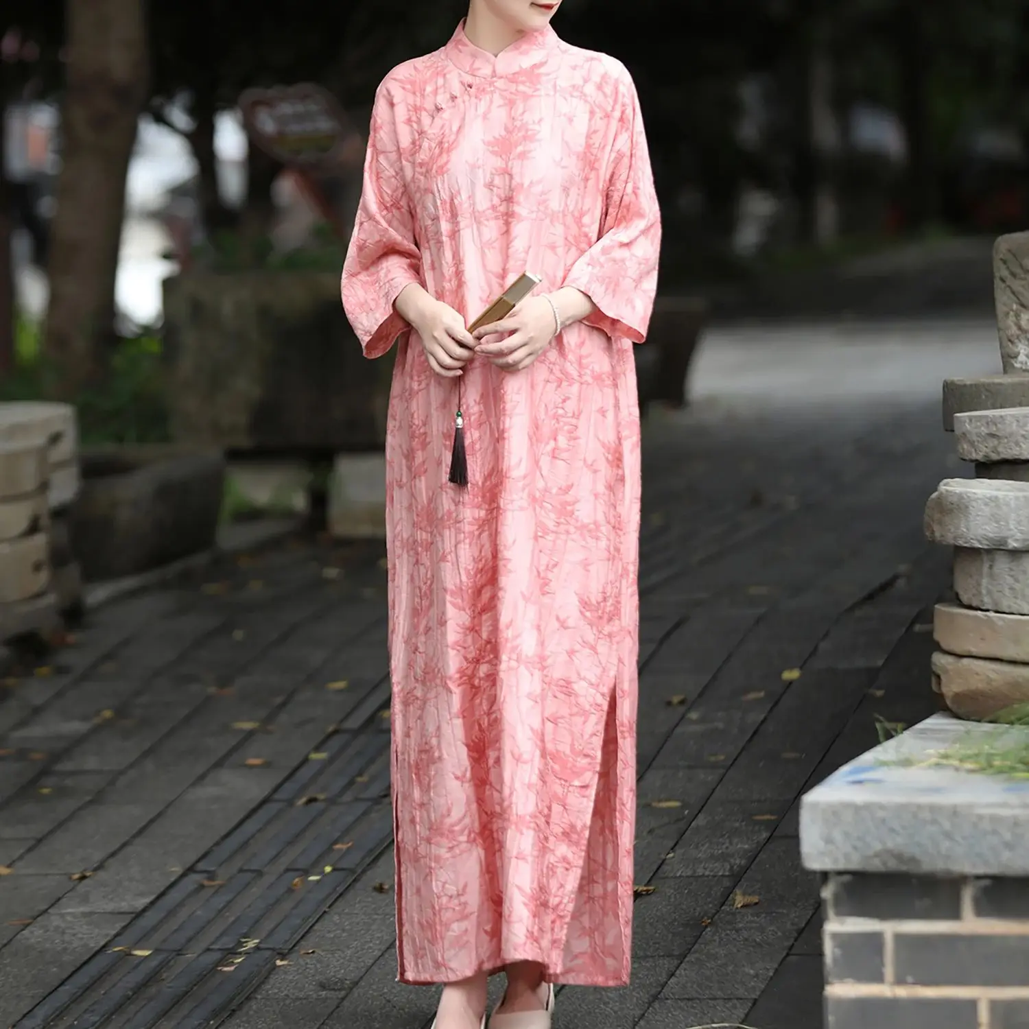 LZJN Summer New Chinese-style Loose Fit Elegant Jacquard Dress, Traditional Retro Cheongsam Dress, National Style Long Dress
LZJN Summer New Chinese-style Loose Fit Elegant Jacquard Dress, Traditional Retro Cheongsam Dress, National Style Long Dress