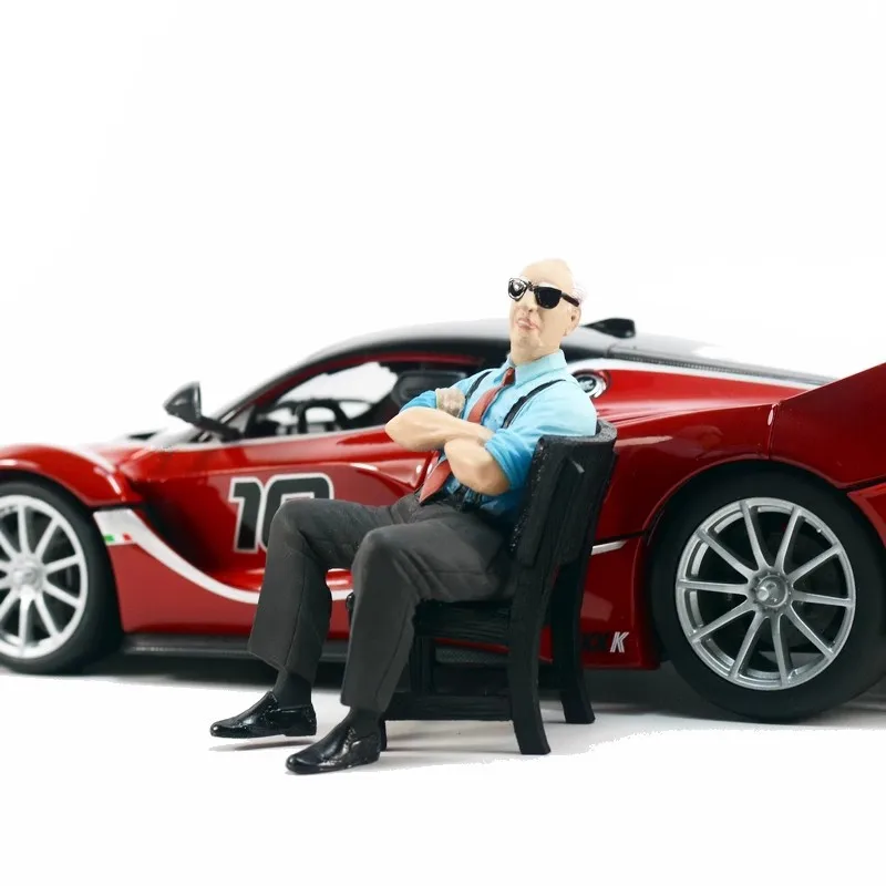 Масштаб 1:18, 1 шт., модель из смолы, аксессуар для сцены «сделай сам», засновник итальянских роскошных спортивных автомобилей, коллекция экшн-фигурок, демонстрационные игрушки для фанатов
Масштаб 1:18, 1 шт., модель из смолы, аксессуар для сцены «сделай сам», засновник итальянских роскошных спортивных автомобилей, коллекция экшн-фигурок, демонстрационные игрушки для фанатов