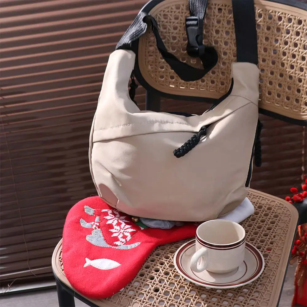 Solid Color Nylon Shoulder Bag Large Capacity Waterproof Zipper Dumpling Bag Casual Lightweight Sports Messenger bag Outdoor
Solid Color Nylon Shoulder Bag Large Capacity Waterproof Zipper Dumpling Bag Casual Lightweight Sports Messenger bag Outdoor