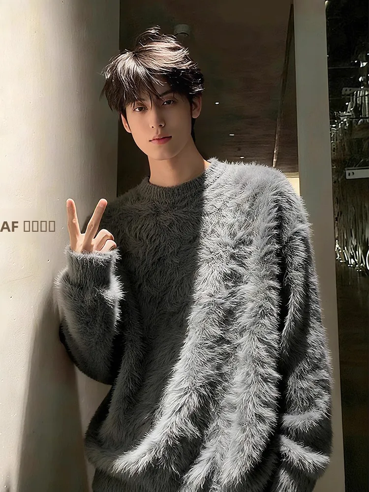 Мягкий теплый мужской вязаный свитер с круглым вырезом, свободного кроя, в корейском стиле, для повседневной носки зимой
Мягкий теплый мужской вязаный свитер с круглым вырезом, свободного кроя, в корейском стиле, для повседневной носки зимой