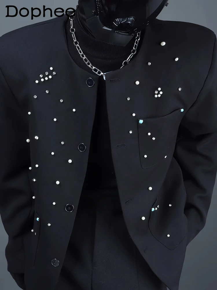 Men's 2025 High-end Diamond-encrusted Pearl Round Neck Loose Shoulder Pad Jackets Male Niche Pocket Decoration High Street Coats
Men's 2025 High-end Diamond-encrusted Pearl Round Neck Loose Shoulder Pad Jackets Male Niche Pocket Decoration High Street Coats